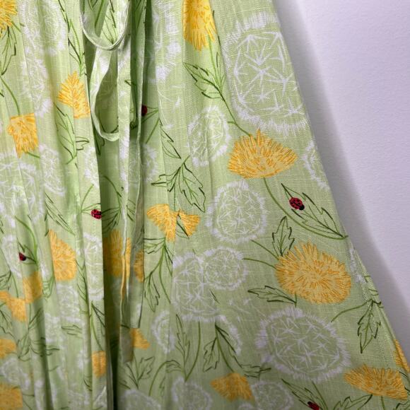Modcloth Green Dandelion Ladybug Critter Wrap Midi Dress Size 2 - Picture 4 of 9